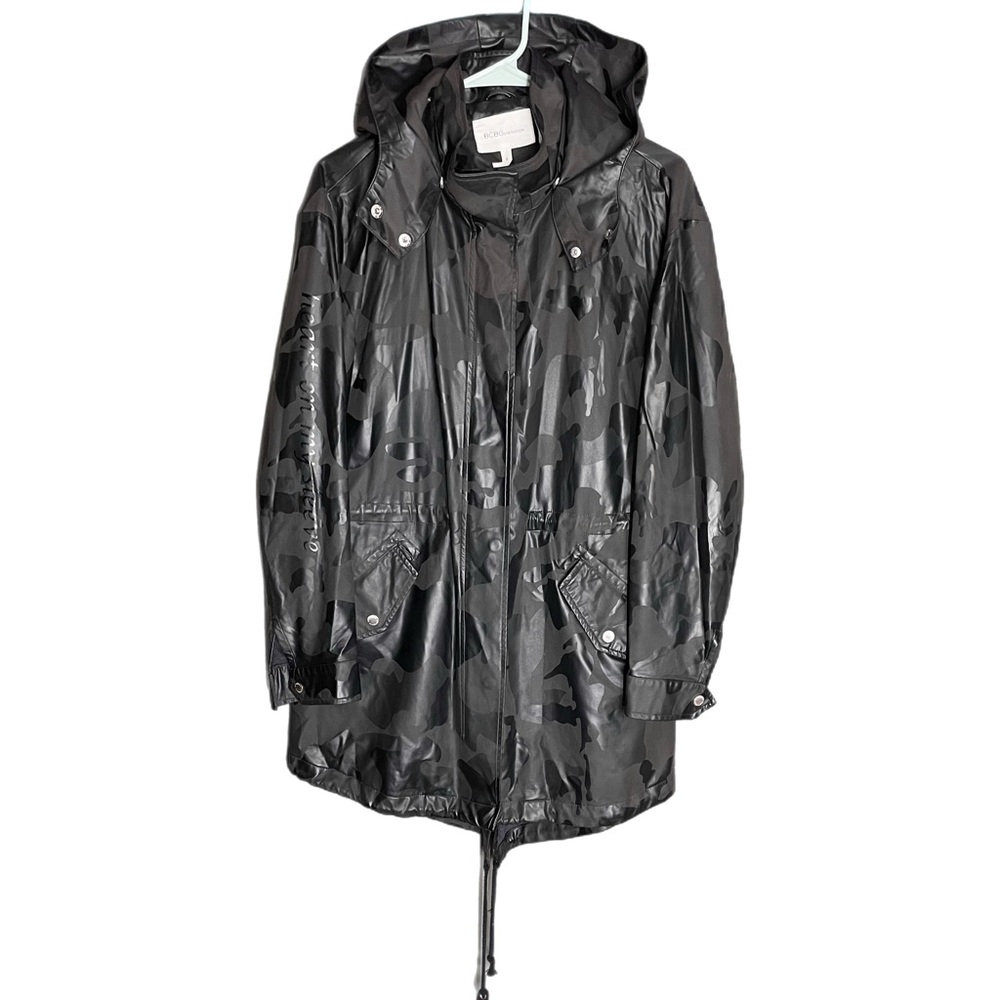 BCBGeneration Thin Weatherproof Hooded Jacket Women’s Size Medium *Read